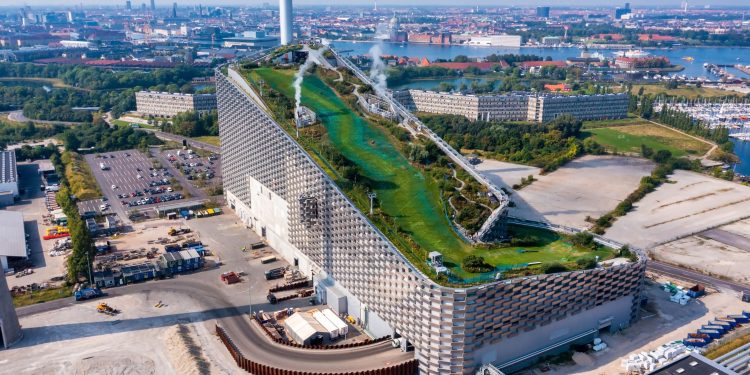 lectia-austriaca-si-controversatul-exemplu-danez-cum-au-rezolvat-alte-tari-problema-producerii-de-caldura-si-electricitate-in-timp-ce-in-bucuresti-se-ingheata-in-case-–-hotnews.ro