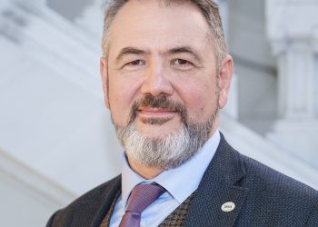 consilier-prezidential-despre-interzicerea-retelelor-sociale-pentru-copii:-sa-mergem-pe-partea-de-preventie.-sa-le-dam-filtrul-necesar-pentru-a-naviga-cu-discernamant