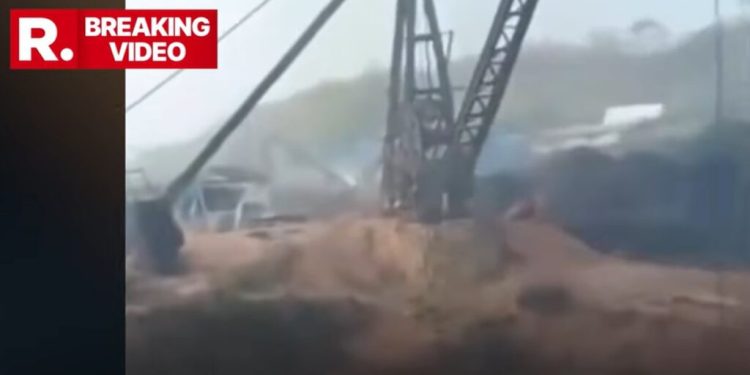 cel-putin-18-morti-dupa-explozia-unei-mine-clandestine-de-carbune-din-india-autoritatile-cauta-supravietuitori.-video