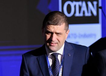 miruta:-sunt-preocupat-sa-abordam-problema-retelelor-sociale-in-cadrul-ministerului-apararii