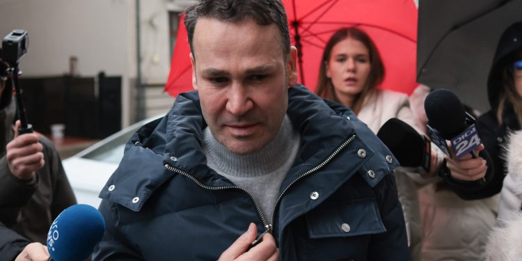 acuzatiile-oficiale-ale-dna-impotriva-lui-robert-negoita:-lucrari-ilegale-peste-tevi-de-gaz-pe-mai-multe-strazi-/-a-provocat-un-risc-semnificativ-pentru-siguranta-locuitorilor-–-hotnews.ro