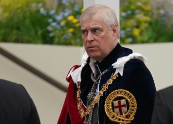 fratele-regelui-charles,-obligat-sa-faca-lucruri-umilitoare.-fostul-print-a-fost-refuzat-de-mai-multi-angajati