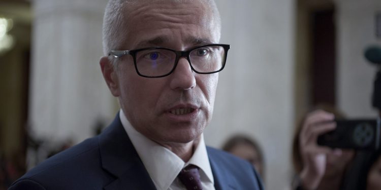 ministrul-justitiei-spune-ca-este-pentru-o-evaluare-riguroasa-a-continutului-pe-care-minorii-il-pot-accesa-pe-retelele-sociale-–-hotnews.ro