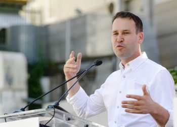 cine-l-a-inlocuit-pe-robert-negoita-la-conducerea-primariei-sectorului-3