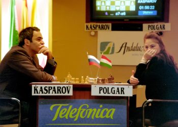 dupa-serialul-the-queen’s-gambit,-netflix-a-lansat-un-film-despre-adevarata-regina-a-sahului-–-hotnews.ro