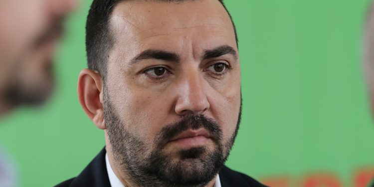 control-judiciar-pentru-cei-trei-sefi-retinuti-in-ancheta-de-la-primaria-sectorului-5-instanta-a-respins-cererea-dna-de-arestare-preventiva-–-hotnews.ro