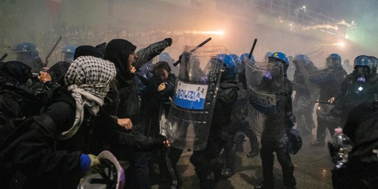 Arestări la Milano după proteste și suspiciuni de sabotaj feroviar în ...