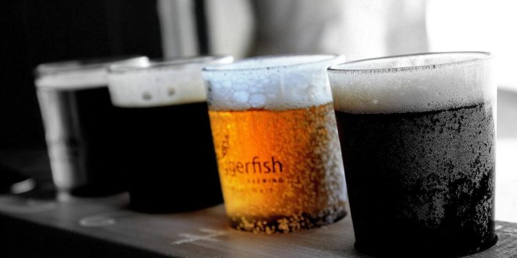 alcoolul-in-cantitati-moderate-te-scapa-de-alzheimer