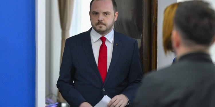 alexandru-rogobete,-ministrul-sanatatii:-ma-astept-sa-avem-un-buget-cu-care-sanatatea-sa-poata-intra-intr-o-traiectorie-normala