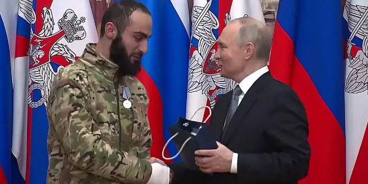 luptatorul-profesionist-de-mma-decorat-de-putin,-ajuns-comandantul-batalionului-paramilitar-arbat-desfasurat-in-donetk,-a-fost-ucis-in-misiune-de-lupta-–-hotnews.ro