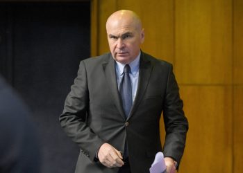 ilie-bolojan,-despre-tensiunile-din-partid:-pnl-nu-trebuie-sa-se-userizeze,-dar-nici-sa-se-pesedizeze-/-mesajul-premierului-pentru-hubert-thuma