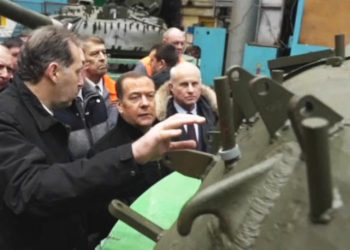 una-din-tarile-baltice-avertizeaza-ca-rusia-produce-atat-de-mult-armament-incat-va-putea-purta-un-razboi-in-paralel-cu-cel-din-ucraina-–-hotnews.ro