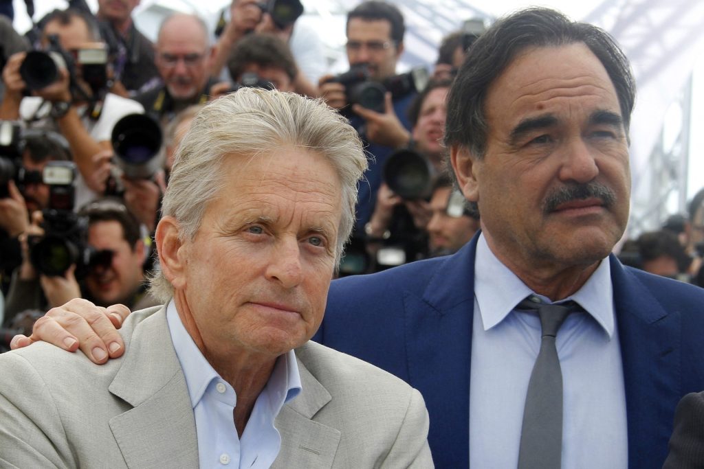 michael-douglas-spune-ca-regizorul-filmului-care-avea-sa-ii-aduca-oscarul-i-a-spus-ca-nu-e-suficient-de-bun:-a-fost-un-ciocanit-in-usa-–-hotnews.ro
