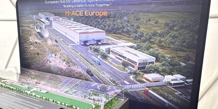 fabrica-din-romania-unde-va-fi-produs-obuzierul-autopropulsat-k9-tunet-va-genera-pana-la-2000-de-locuri-de-munca-–-hotnews.ro