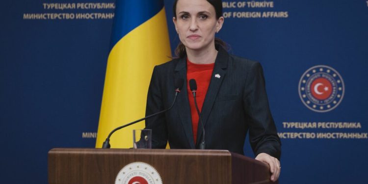 oana-toiu-a-inaugurat-redeschiderea-ambasadei-columbiei-la-bucuresti,-dupa-24-de-ani