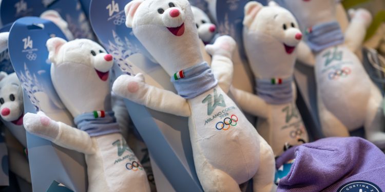 stocurile-cu-mascota-jocurilor-olimpice-de-iarna,-epuizate-rapid-–-hotnews.ro