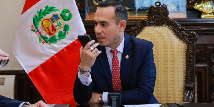 peru-si-a-demis-presedintele-pentru-a-doua-oara-in-ultimele-patru-luni