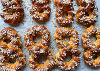 cum-prepari-cei-mai-deliciosi-mucenici-moldovenesti-fara-zahar.-ai-nevoie-de-cateva-ingrediente-simple