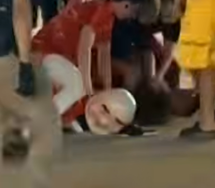 politia-thailandeza-s-a-deghizat-in-dansatori-cu-costume-de-leu-pentru-a-prinde-un-hot-profesionist