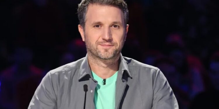 de-ce-unii-copii-sufera-pe-termen-lung-cand-un-parinte-lipseste,-iar-altii-cresc-echilibrati?-lectia-discreta-din-povestea-lui-andi-moisescu-–-hotnews.ro