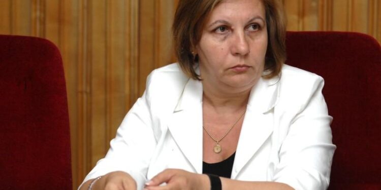 codul-galben-de-vreme-severa-este-posibil-sa-devina-maine-dimineata-portocaliu,-a-anuntat-sefa-anm-ce-spune-despre-mesajele-ro-alert-–-hotnews.ro