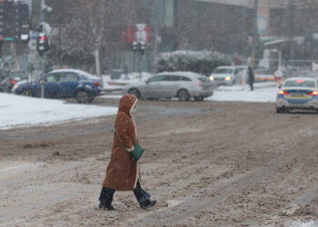 mai,-recomandari-pentru-populatie-in-contextul-alertelor-meteo-este-analizata-inchiderea-preventiva-a-unor-sectoare-de-drum-–-hotnews.ro