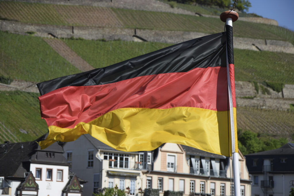 cum-a-fost-salvat-seful-spionilor-nemti-de-agentii-polonezi,-dupa-o-actiune-de-o-incompetenta-uber-alles-–-hotnews.ro