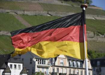 cum-a-fost-salvat-seful-spionilor-nemti-de-agentii-polonezi,-dupa-o-actiune-de-o-incompetenta-uber-alles-–-hotnews.ro