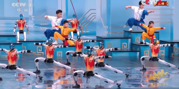 spectacolul-robotilor-umanoizi-din-china,-specializati-in-arte-martiale.-exista-un-real-motiv-de-ingrijorare-pentru-europa?