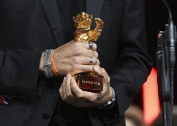 lista-castigatorilor-festivalului-de-film-de-la-berlin-2026-premii-la-berlinala-si-pentru-doua-filme-romanesti-–-hotnews.ro