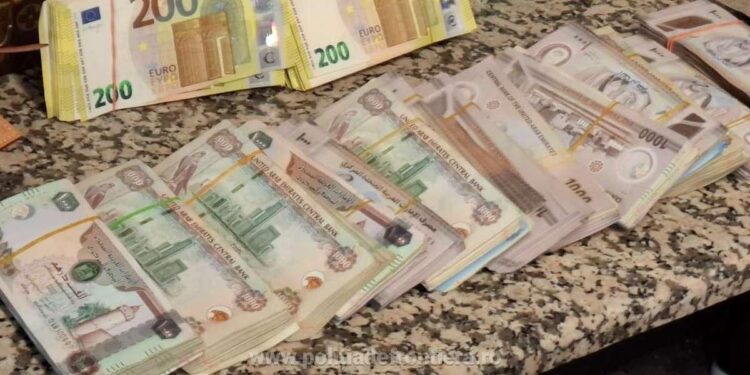 platile-cu-bani-cash-ar-putea-fi-limitate.-uniunea-europeana-pregateste-o-schimbare-importanta-privind-utilizarea-numerarului