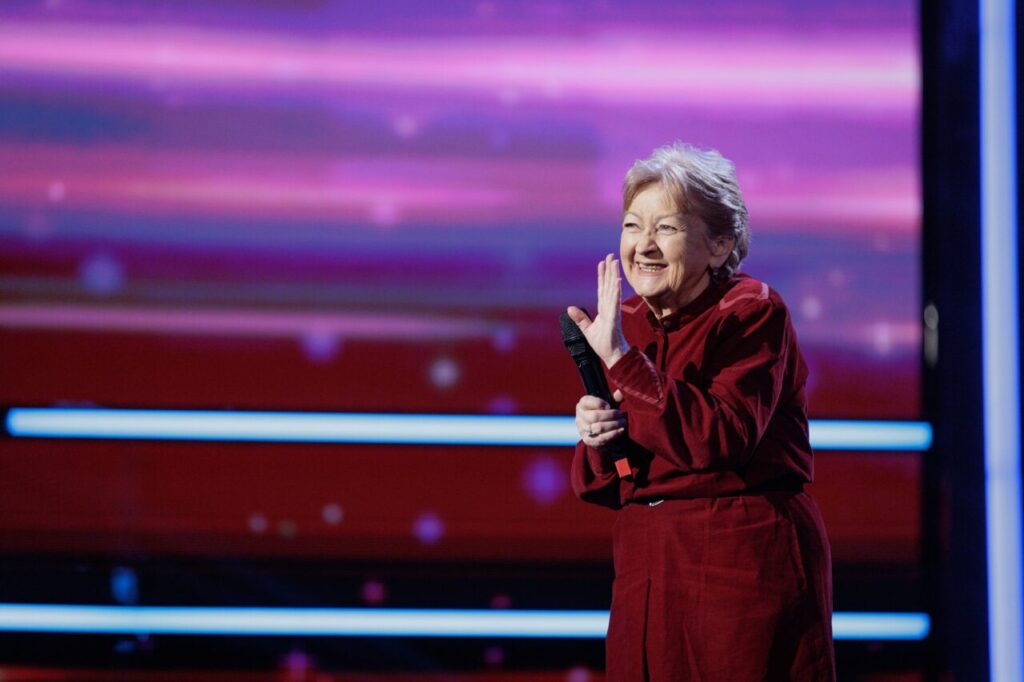 povestea-doinei-andronachi,-pensionara-de-83-de-ani-care-a-primit-golden-buzz-la-romanii-au-talent.-cine-este-juratul-impresionat-de-prestatia-sa
