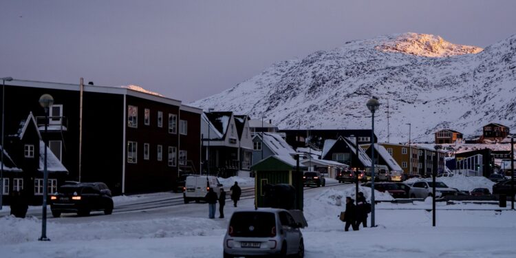 nu,-multumim-groenlanda-respinge-oferta-lui-trump,-care-anuntase-ca-o-nava-spital-este-pe-drum-–-hotnews.ro