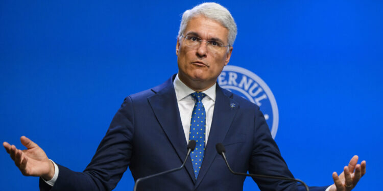 fake-news-ul-saptamanii-vine-chiar-de-la-guvernul-bolojan,-care-sustine-ca-lupta-cu-dezinformarea.-ministrul-fondurilor-europene-a-mintit-ca-romania-a-pierdut-oficial-231-de-milioane-de-euro-din-pnrr,-apoi-s-a-razgandit