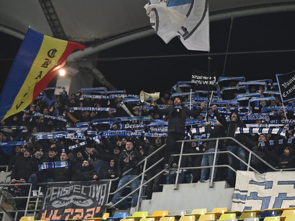 universitatea-craiova-invinge-unirea-slobozia-cu-3-0-si-se-distanteaza-in-fruntea-clasamentului-–-hotnews.ro