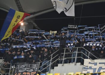 universitatea-craiova-invinge-unirea-slobozia-cu-3-0-si-se-distanteaza-in-fruntea-clasamentului-–-hotnews.ro