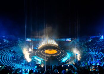 jocurile-olimpice-milano-cortina-2026,-la-final-imagini-spectaculoase-de-la-ceremonia-de-inchidere-–-hotnews.ro