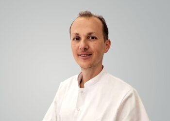 in-cateva-minute-poti-afla-care-e-riscul-de-avc-dr-bogdan-rotaru,-medlife:-cand-e-util-dopplerul-carotidian-si-ce-inseamna-stenoza-50%-–-hotnews.ro