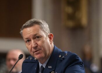 principalul-general-a-lui-trump-avertizeaza-ca-un-atac-asupra-iranului-ar-putea-declansa-un-conflict-prelungit