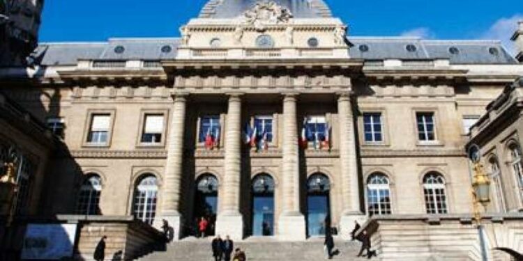 franta-rejudeca-cazul-profesorului-decapitat:-niciun-musulman-nu-accepta-caricaturi-cu-profetul-mahomed,-sustine-un-inculpat-in-apararea-sa