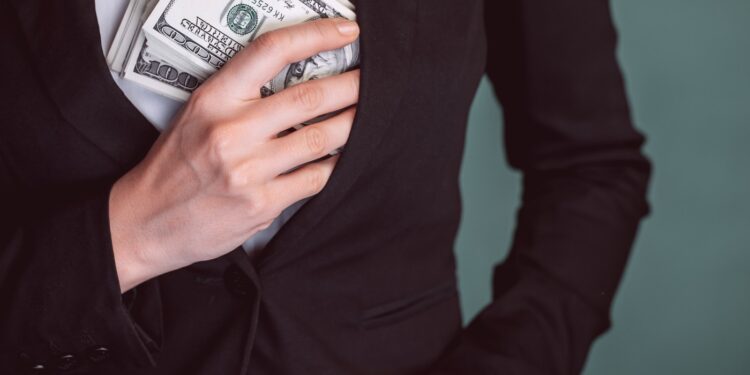 harta-tacuta-a-creditelor-care-trec-granita-romanii-isi-renegociaza-viata,-din-bucuresti-pana-la-roma-–-hotnews.ro