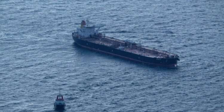 ministrul-energiei-din-marea-britanie-spune-ca-flota-fantoma-a-rusiei-este-incredibil-de-greu-de-oprit