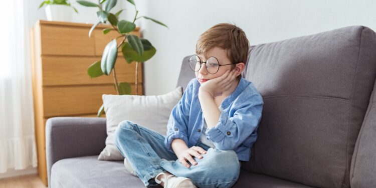 plictiseala,-combustibil-pentru-creier.-5-strategii-destepte-prin-care-parintii-pot-incuraja-copiii-sa-se-joace-singuri