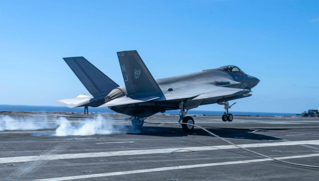 si-a-tradat-tara-instructor-pe-avioane-de-vanatoare-f-35-din-armata-americana,-prins-ca-i-antrena-pe-pilotii-chinei-–-hotnews.ro