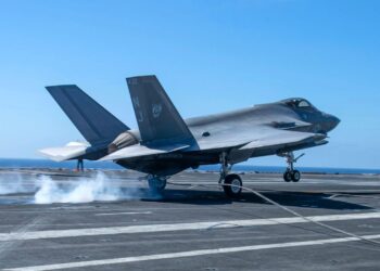 si-a-tradat-tara-instructor-pe-avioane-de-vanatoare-f-35-din-armata-americana,-prins-ca-i-antrena-pe-pilotii-chinei-–-hotnews.ro