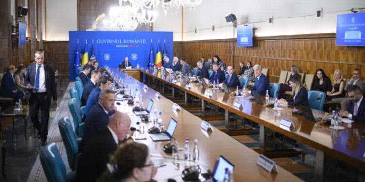 bolojan-a-adoptat-oug-ul-reducerii-impozitelor-fara-avize.-proiectul-a-fost-atasat-de-alt-oug-surse