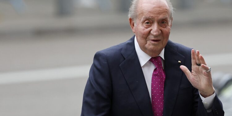 fostul-rege-al-spaniei,-juan-carlos,-rechemat-in-tara-dupa-mai-bine-de-cinci-ani-de-exil-recomandarea-facuta-de-actualul-monarh-–-hotnews.ro