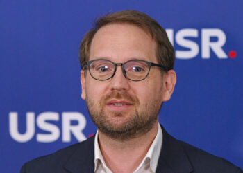 fritz,-la-congresul-usr:-cadourile-electorale-platite-din-datorii-nu-sunt-politica-sociala,-ci-strategie-de-supravietuire”