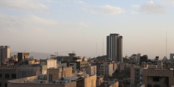 panica,-dar-si-usurare-care-este-atmosfera-pe-strazile-din-teheran-dupa-atacuri-–-hotnews.ro