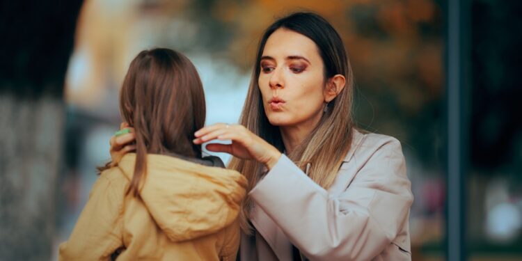 nu-fac-probleme,-iau-note-mari-si,-totusi,-sufera-copiii-usor-de-crescut-pot-fi-vulnerabili.-ce-trebuie-sa-stie-parintii